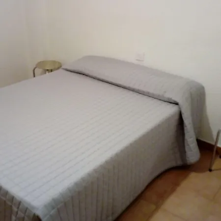 Plaza De Espana Konukevi 2*